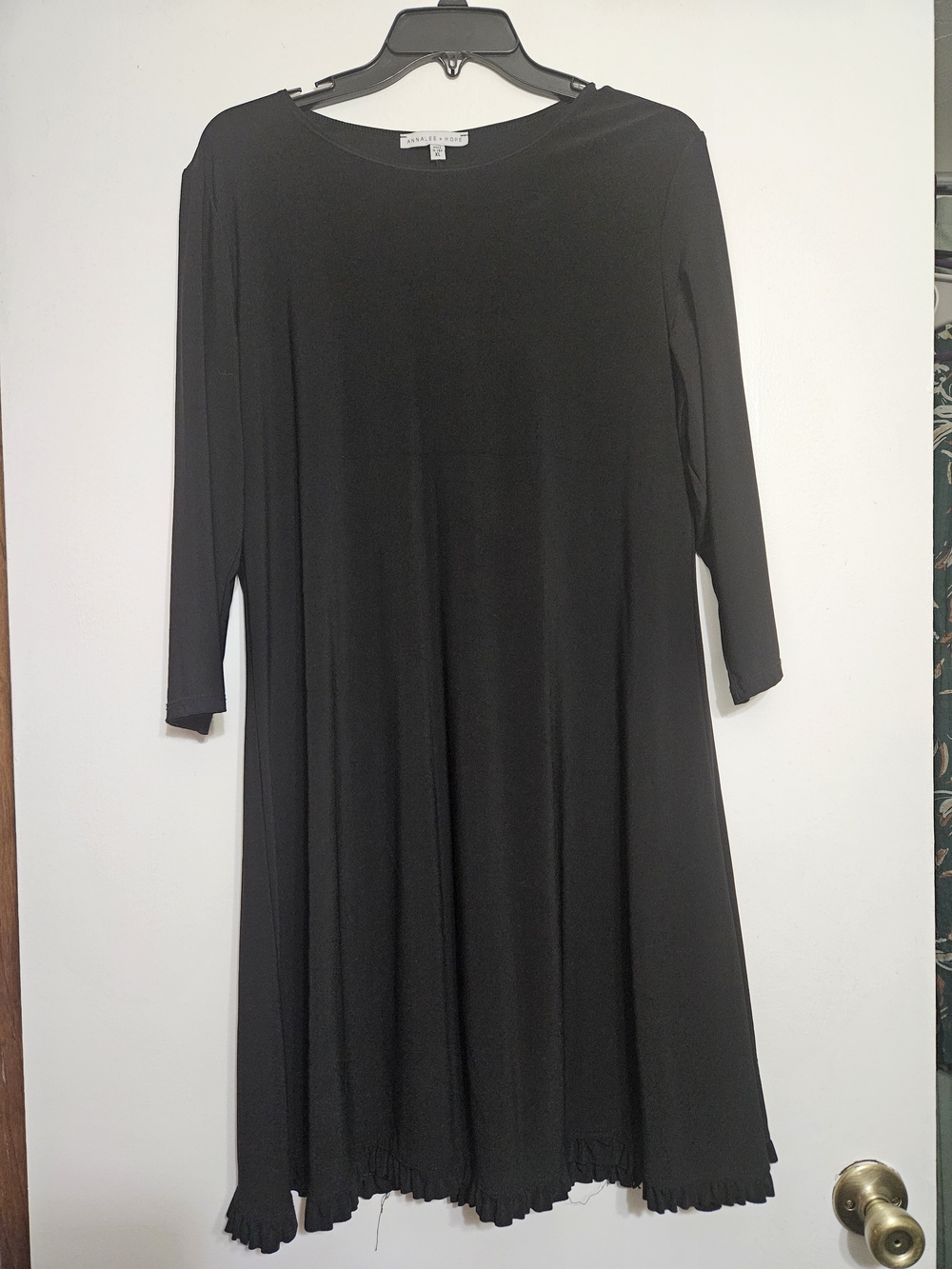 Annalee + Hope Black Long-Sleeve Dress